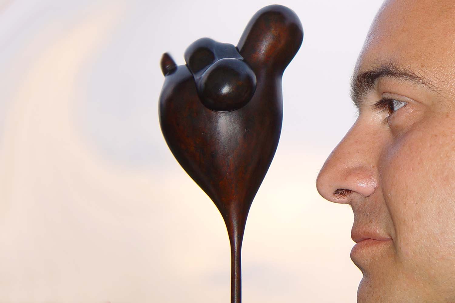 Portrait photographer Paris - Profile of Franck Turzo and Petit Voyageur.