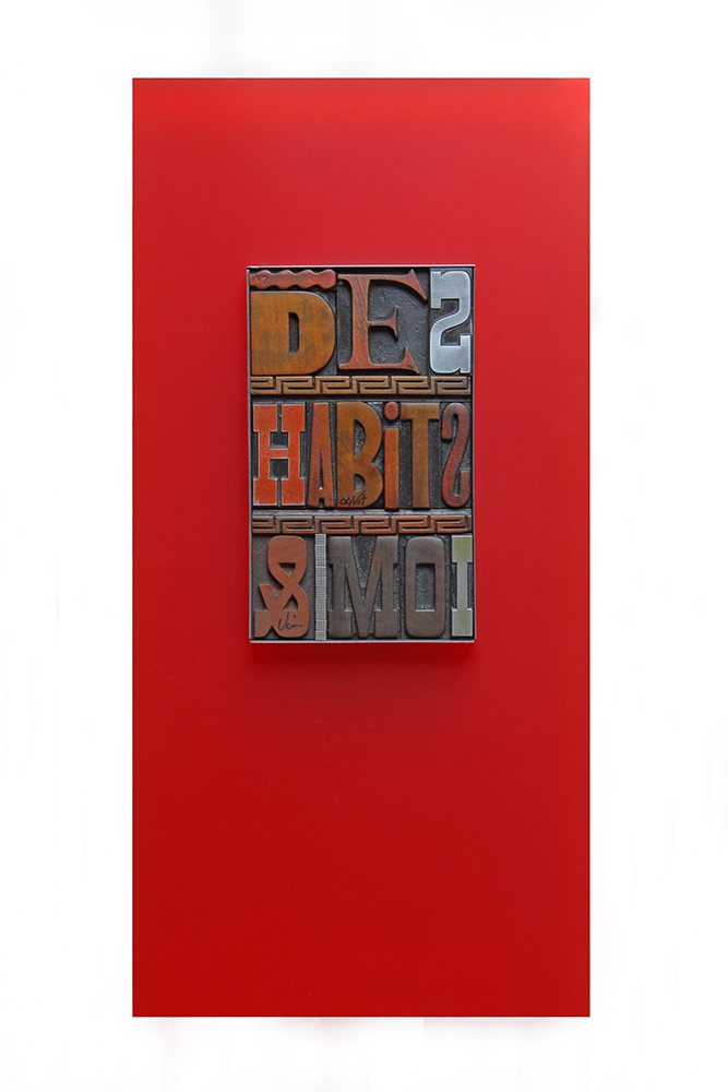 Photographe d’oeuvres d’art - Oeuvre rouge en plexiglas, bois et métal de Virginie Steel.