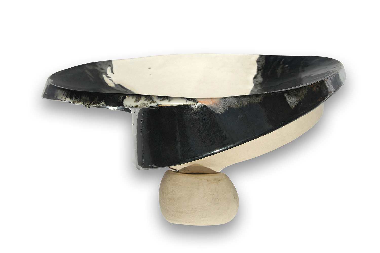 Photographe d’oeuvres d’art - Vase plate sur pied en céramique de l'artiste Christine Ladeveze.